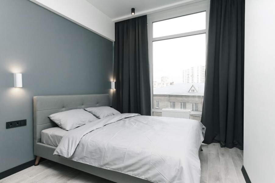 Hotrent Pechersk Lesy 20/22 Kiev Bagian luar foto