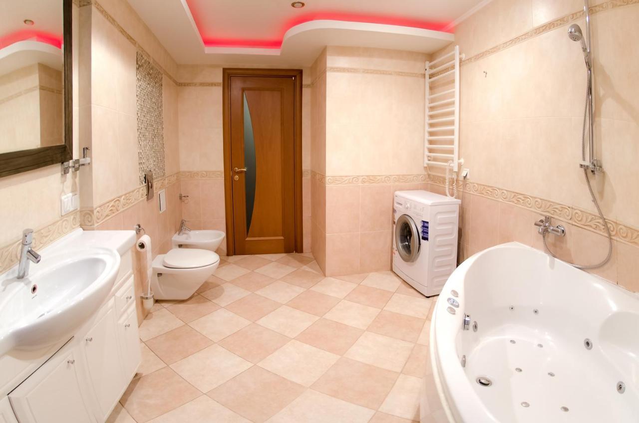 Hotrent Pechersk Lesy 20/22 Kiev Bagian luar foto