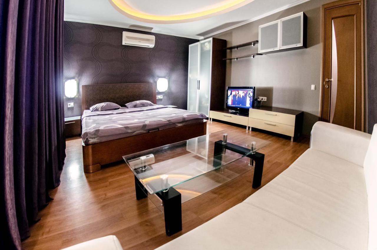 Hotrent Pechersk Lesy 20/22 Kiev Bagian luar foto